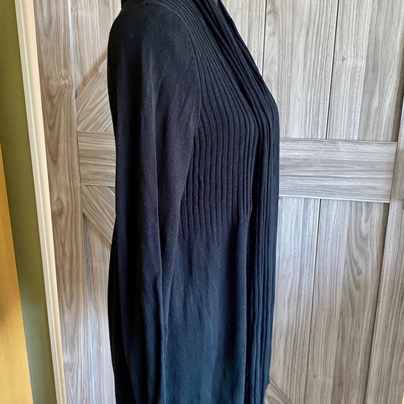 H&M Women's black sweater - Picture 3 of 5